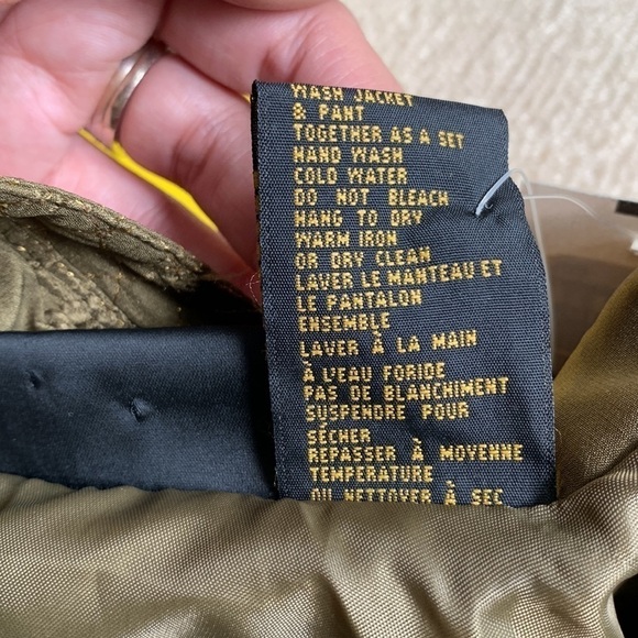 NWT Mureli Pure Silk Metallic Gold Feather Print Retro Bomber Jacket - Picture 10 of 13